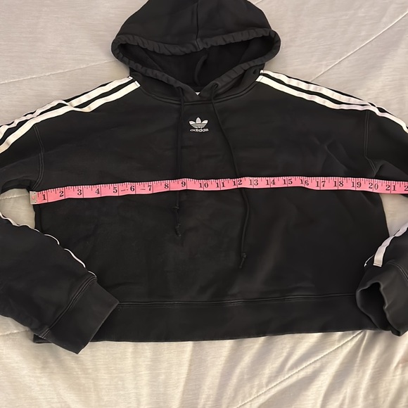 ADIDAS cropped hoodie - Picture 2 of 5